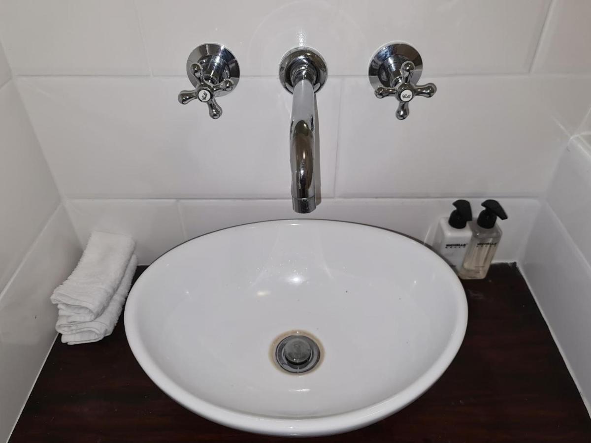 Abbotts Hill Hotel Malmesbury Buitenkant foto